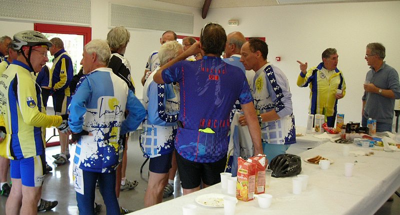 2011-09-25 39 Mais c est nous qui organisons.JPG